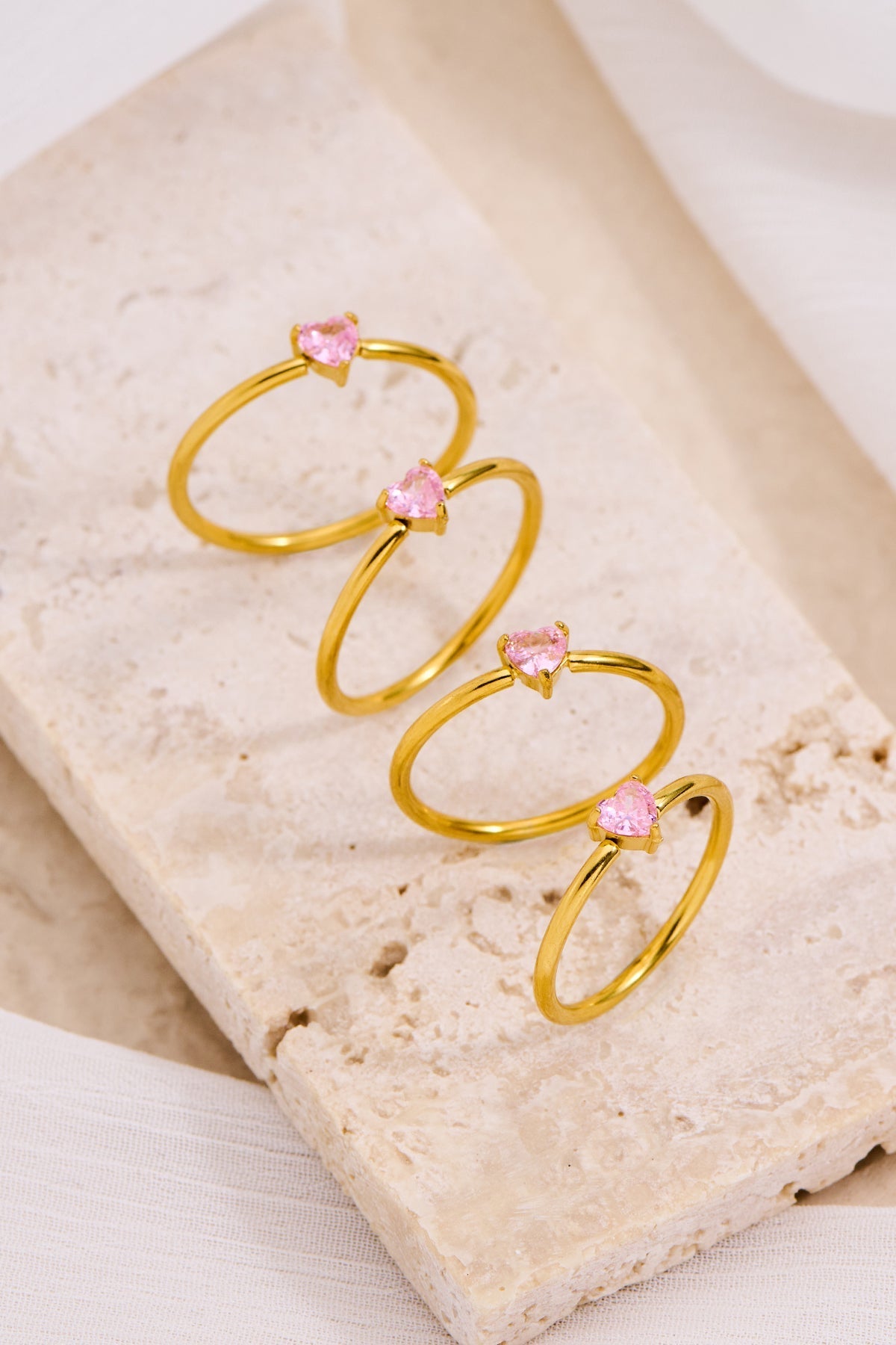 Pembe Kalp Taşlı Yüzük